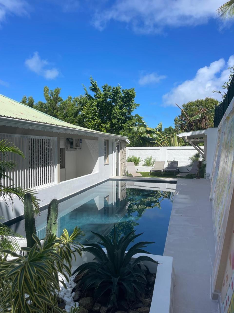 Wahoo Lodge, Piscine Privee, Orient Bay Room photo